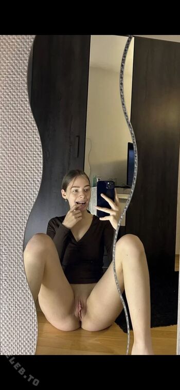 Lucywhoelse page leaked private photo uncensored HD quality
