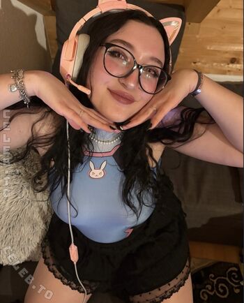 Lucyyy  page leaked private photo uncensored HD quality