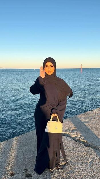 Malaikahusayn leaked private photo uncensored HD quality