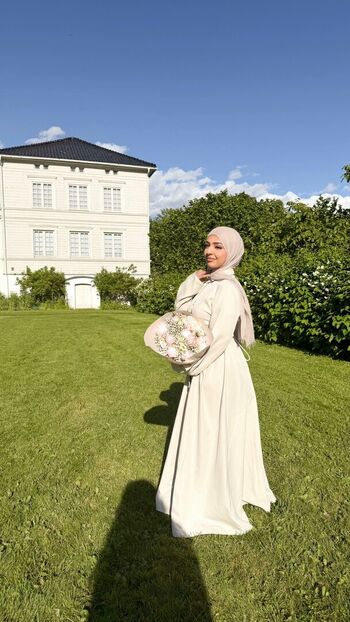Malaikahusayn leaked private photo uncensored HD quality
