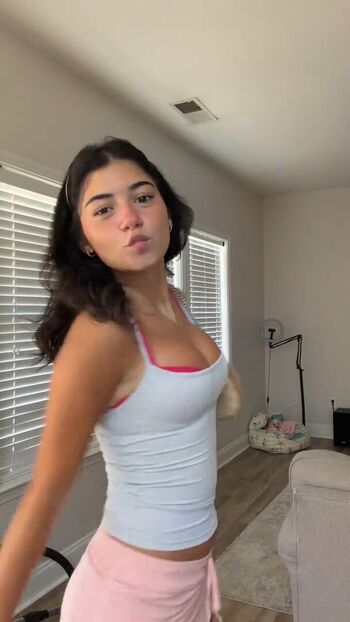 Malu canto leaked private photo uncensored HD quality