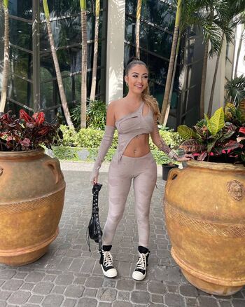 Malu trevejo  page leaked private photo uncensored HD quality