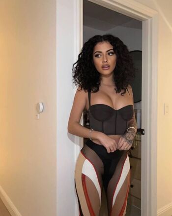 Malu trevejo  page leaked private photo uncensored HD quality