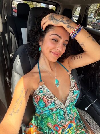 Malu trevejo  page leaked private photo uncensored HD quality