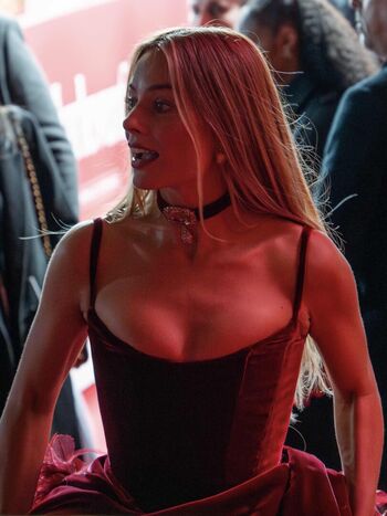 Margot robbie  page leaked private photo uncensored HD quality