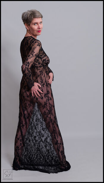 Mature amateur leaked private photo uncensored HD quality