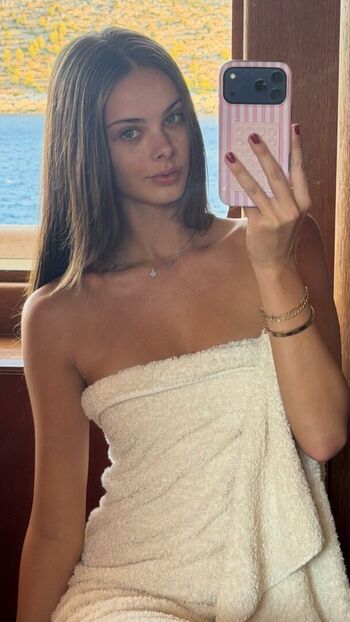 Meika woollard page leaked private photo uncensored HD quality