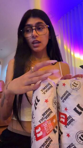 Mia khalifa  page leaked private photo uncensored HD quality