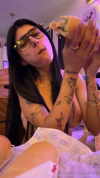 Mia khalifa  page leaked private photo uncensored HD quality