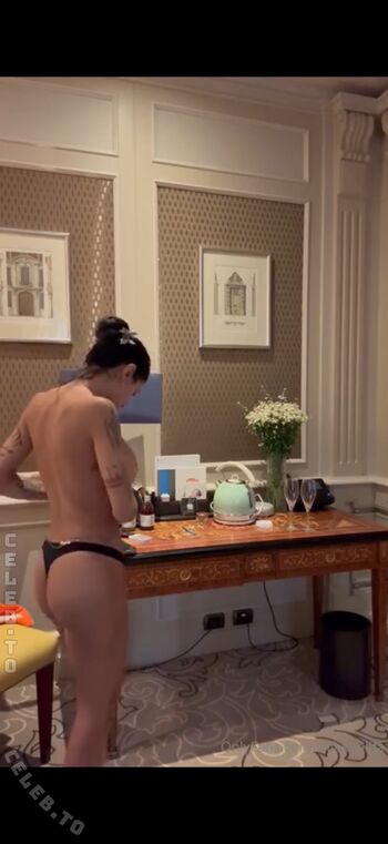 Mia khalifa  page leaked private photo uncensored HD quality