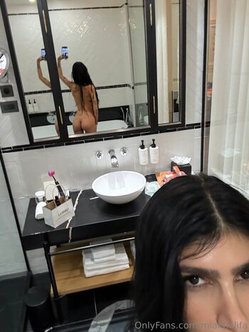 Mia khalifa  page leaked private photo uncensored HD quality