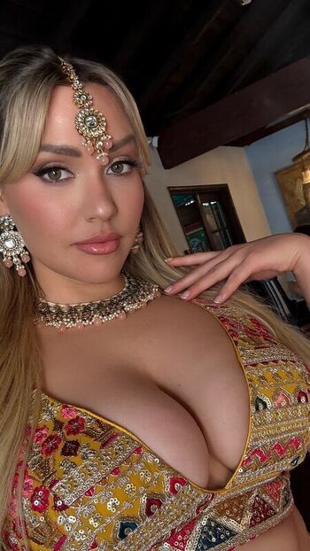 Mia malkova  page leaked private photo uncensored HD quality