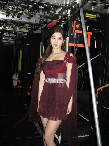 Minatozaki sana page leaked private photo uncensored HD quality