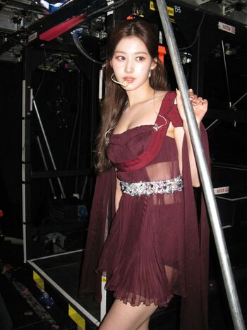 Minatozaki sana page leaked private photo uncensored HD quality