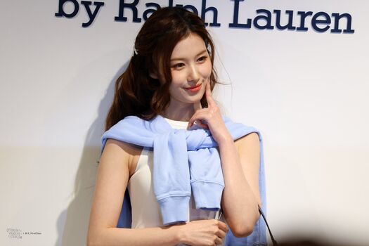 Minatozaki sana page leaked private photo uncensored HD quality