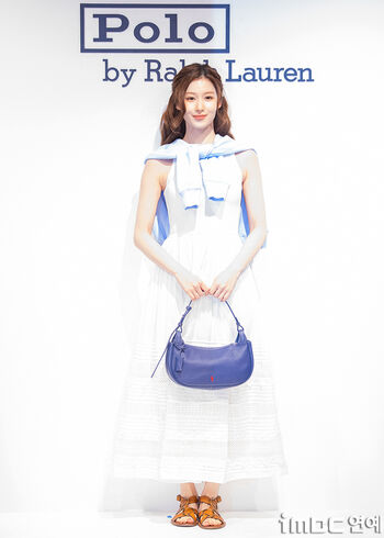 Minatozaki sana page leaked private photo uncensored HD quality