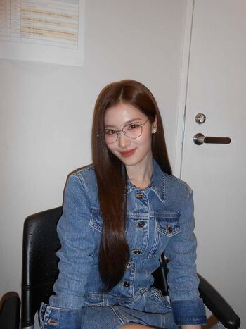 Minatozaki sana page leaked private photo uncensored HD quality