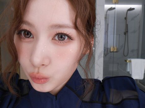 Minatozaki sana page leaked private photo uncensored HD quality