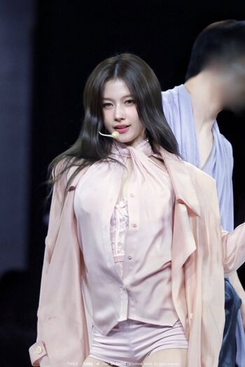 Minatozaki sana page leaked private photo uncensored HD quality