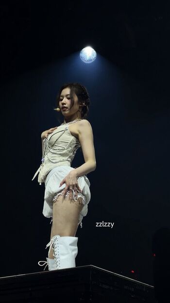 Minatozaki sana page leaked private photo uncensored HD quality