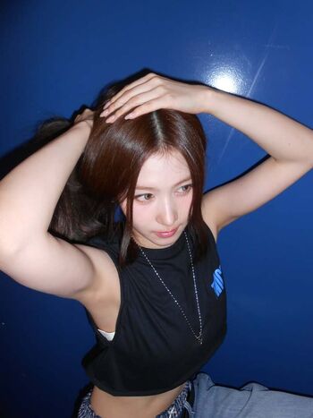 Minatozaki sana page leaked private photo uncensored HD quality