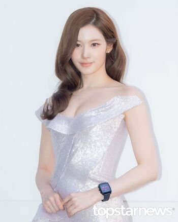 Minatozaki sana leaked private photo uncensored HD quality