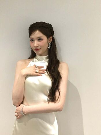 Minatozaki sana page leaked private photo uncensored HD quality