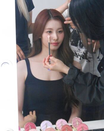 Minatozaki sana page leaked private photo uncensored HD quality