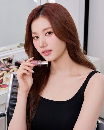 Minatozaki sana page leaked private photo uncensored HD quality
