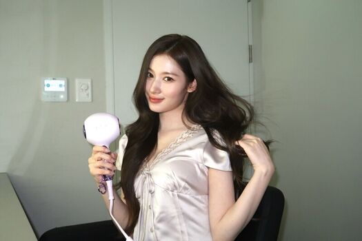 Minatozaki sana page leaked private photo uncensored HD quality