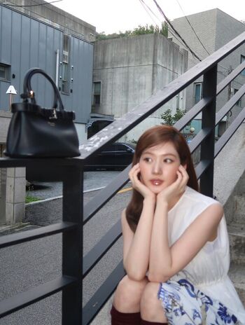 Minatozaki sana page leaked private photo uncensored HD quality