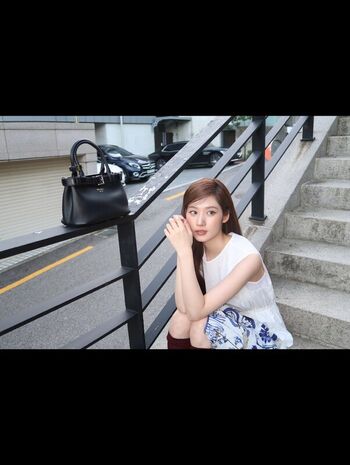 Minatozaki sana leaked private photo uncensored HD quality