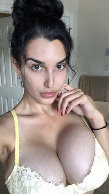 Missxocandice page leaked private photo uncensored HD quality
