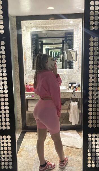 Nadiasultanx page leaked private photo uncensored HD quality