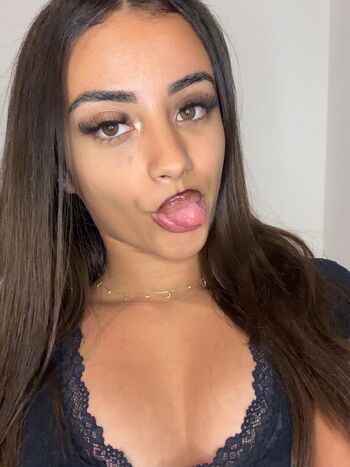 Nadiasultanx page leaked private photo uncensored HD quality
