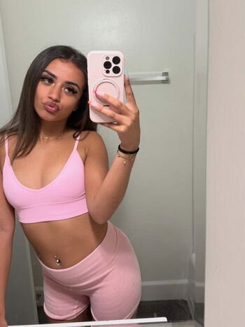 Nadiasultanx page leaked private photo uncensored HD quality