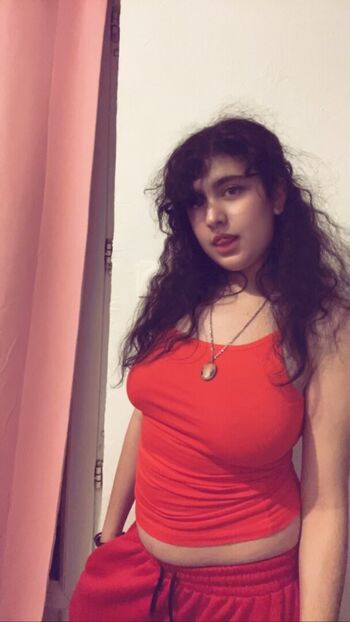Nadiasultanx page leaked private photo uncensored HD quality