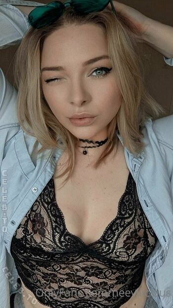 Neeviliciouz page leaked private photo uncensored HD quality