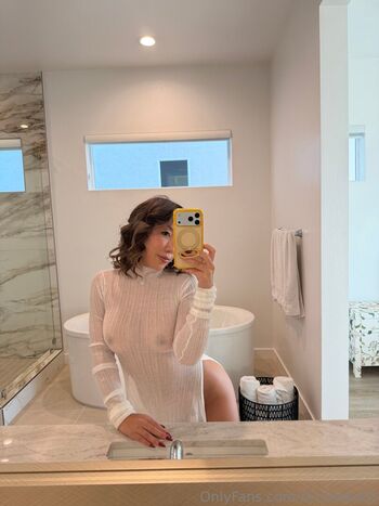 Nicole doshi  page leaked private photo uncensored HD quality