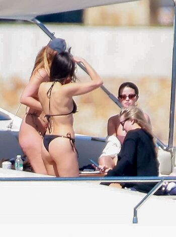 Nina dobrev page leaked private photo uncensored HD quality