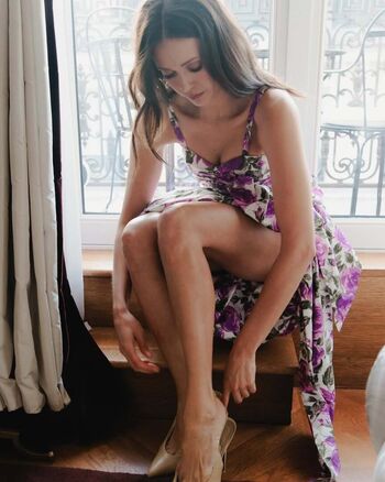 Nina dobrev page leaked private photo uncensored HD quality