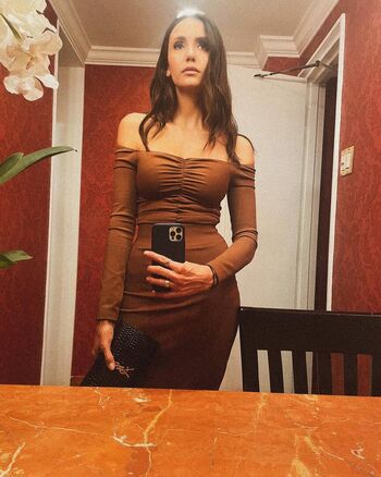 Nina dobrev page leaked private photo uncensored HD quality