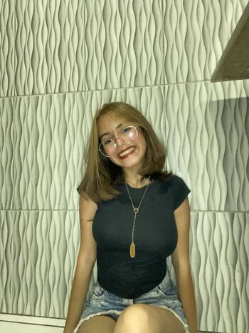Novinhas peitudas  page leaked private photo uncensored HD quality