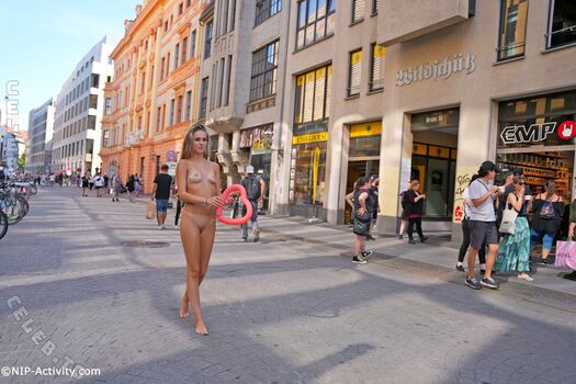 Nude in public page leaked private photo uncensored HD quality