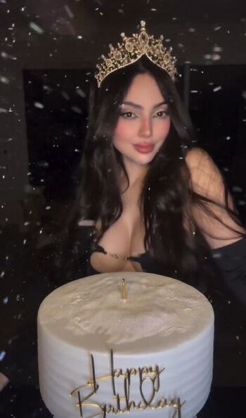 Nyvi estephan page leaked private photo uncensored HD quality