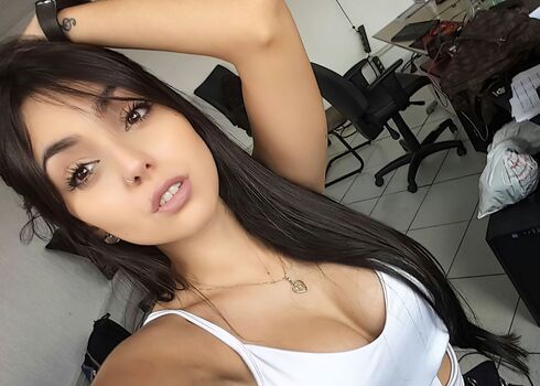 Nyvi estephan page leaked private photo uncensored HD quality
