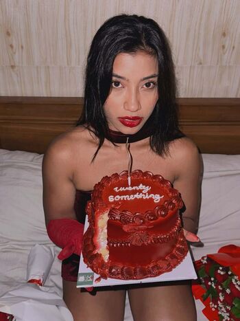 Okyyoliviaa  page leaked private photo uncensored HD quality