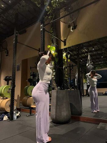 Okyyoliviaa  page leaked private photo uncensored HD quality