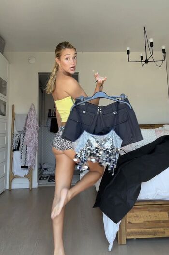 Olivia ponton leaked private photo uncensored HD quality
