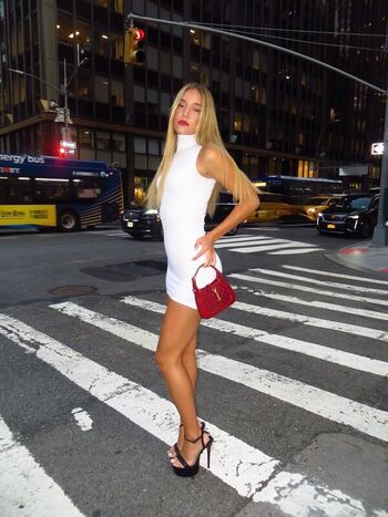 Olivia ponton page leaked private photo uncensored HD quality